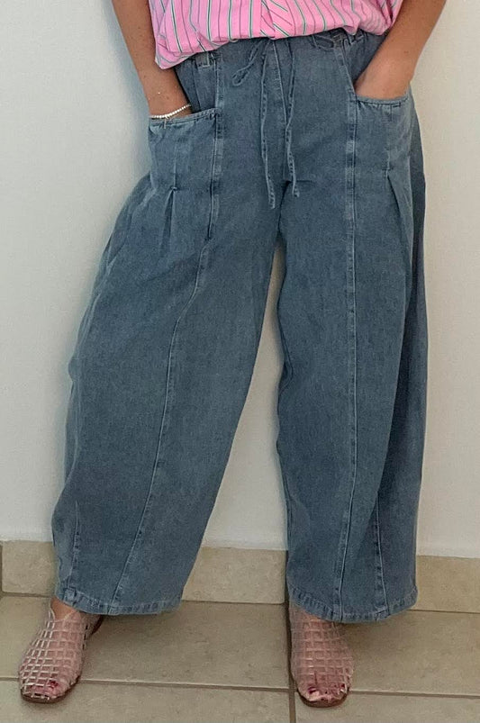 Elara High Waisted Balloon Jeans